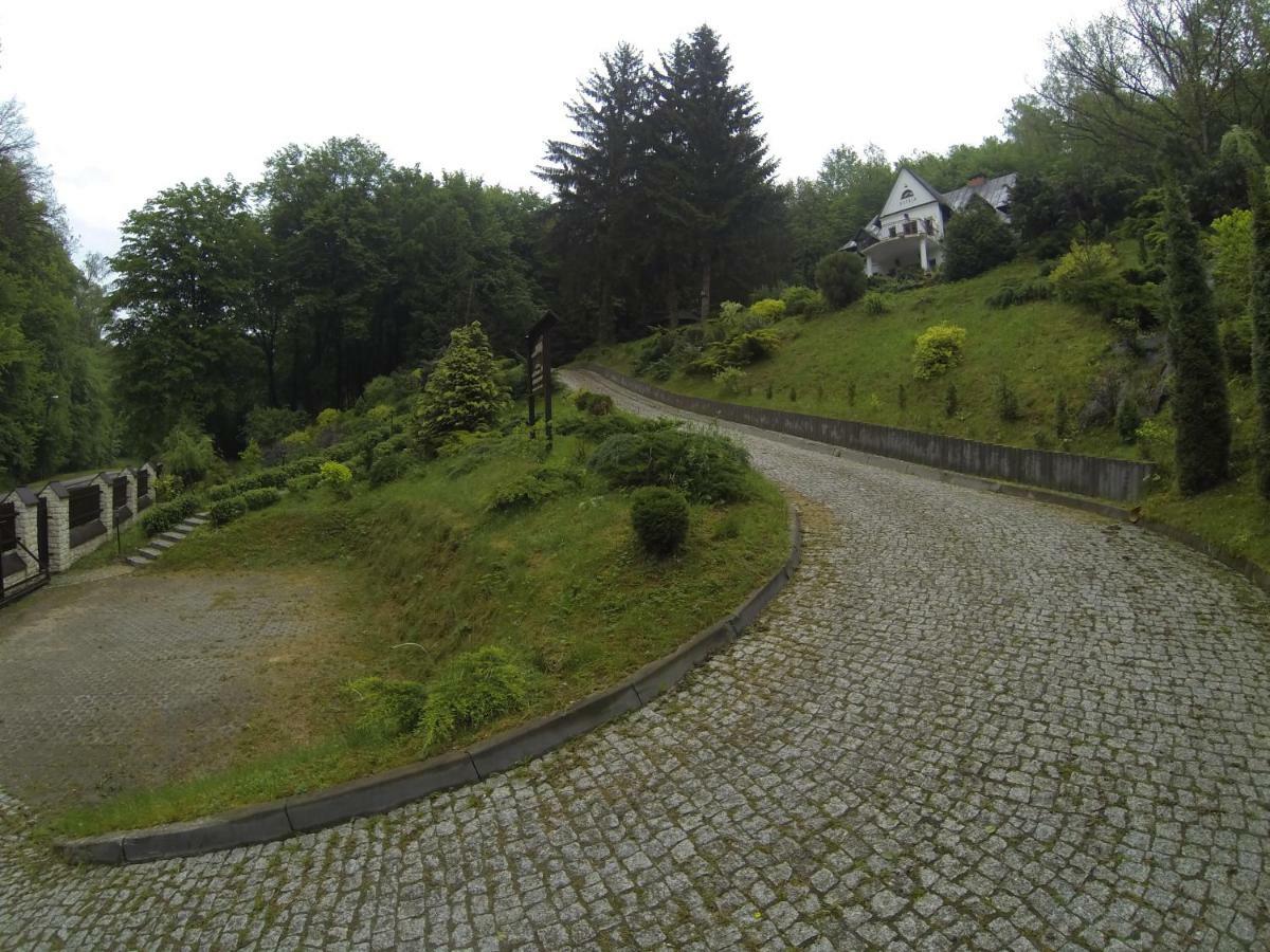 Villaer Ostoja *